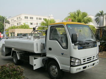 Китай Грузовик-цистерна для доставки питьевой воды, шасси JMC, подходит для самолетов B727 / B737 / B747 поставщик